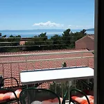 Ara Apartmani